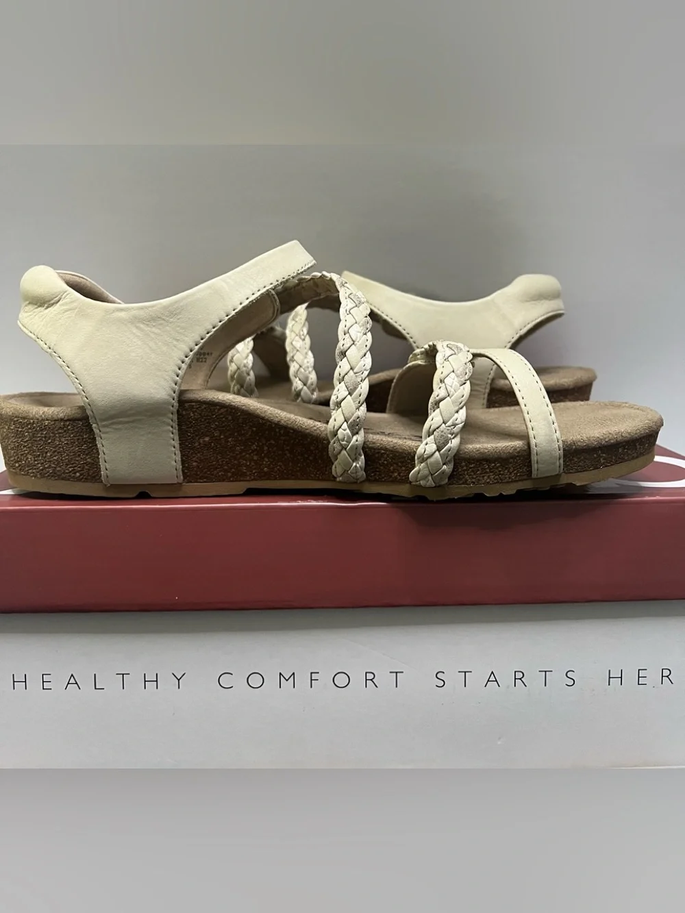 Aetrex Women's Beige Braided Strappy Sandals - Lightweight Comfort